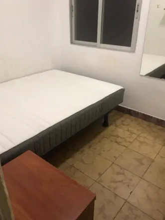 Rent this 3 bed room on Il Piccolo Focone in Carrer del Dos de Maig, 268