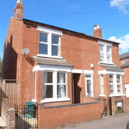 Rent this 3 bed duplex on Hatherley Road in Gloucester, GL1 4NP