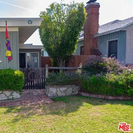 Image 3 - 8112 Holy Cross Place, Los Angeles, CA 90045, USA - House for sale