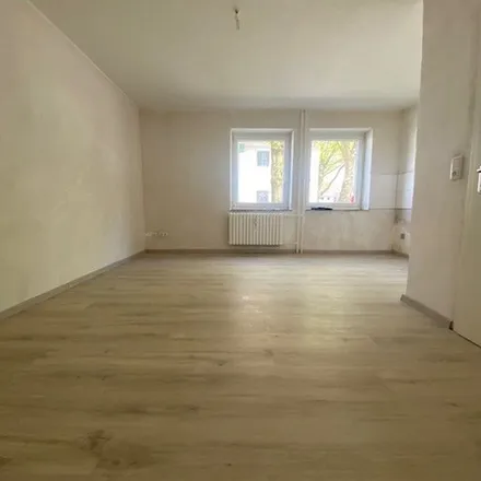 Rent this 3 bed apartment on Im Grund 18 in 59174 Kamen, Germany