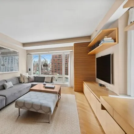 Buy this 3 bed condo on 207 East 85th Street in New York, NY 10028