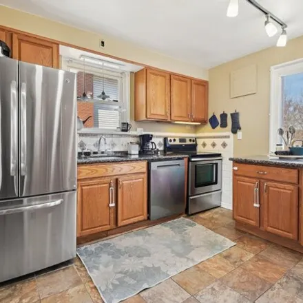 Image 7 - 11747 College View Drive, Kensington View, Wheaton, MD 20902, USA - House for sale