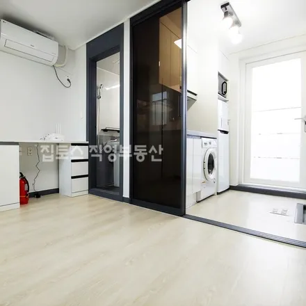 Rent this 1 bed apartment on 서울특별시 관악구 신림동 513-2