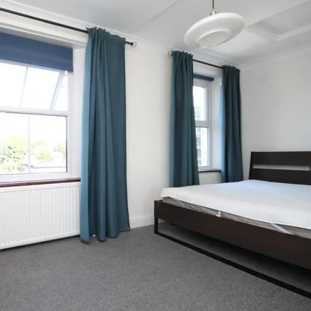 Image 5 - Royal College Street, London, NW1 0QS, United Kingdom - Apartment for rent