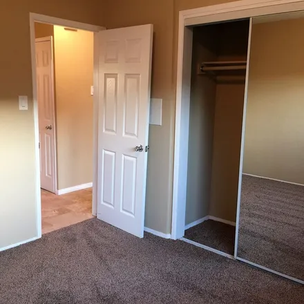Image 3 - 127 Daisy Avenue, Imperial Beach, CA 91932, USA - Apartment for rent