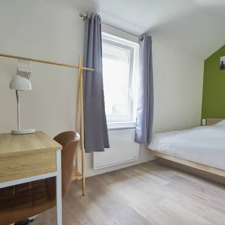 Rent this 1 bed room on 76 rue Jean Jaurès