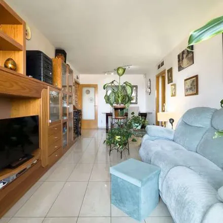 Image 7 - Carrer de la Mar Jònica, 08911 Badalona, Spain - Apartment for rent