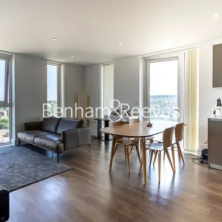 Rent this 2 bed apartment on Plumstead Road in Glyndon, London