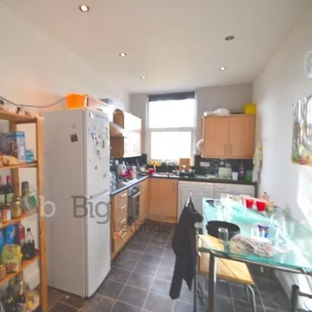 Image 5 - 17 Moorland Road, Leeds, LS6 1AJ, United Kingdom - Townhouse for rent