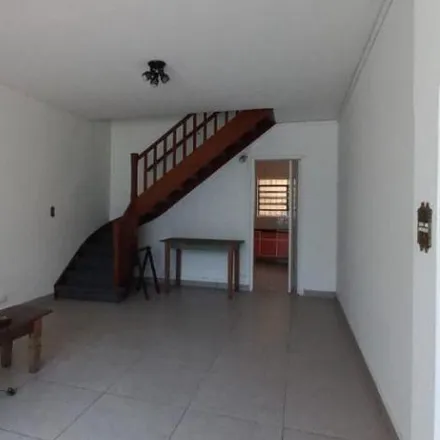 Rent this studio house on Rua McConnel in Jardim Miriam, São Paulo - SP