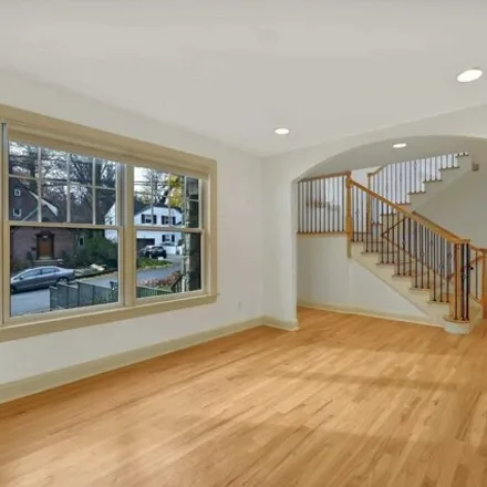 Image 5 - 123 Sussex Road, Tenafly, NJ 07670, USA - House for rent