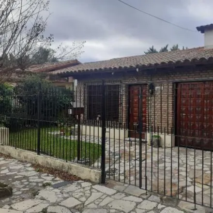 Buy this 4 bed house on 1029 - Aviador Antoine de Saint-Exupéry 2152 in Partido de Tres de Febrero, 1687 Ciudad Jardín Lomas del Palomar