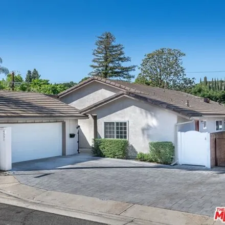 Image 1 - 4533 Don Pio Drive, Los Angeles, CA 91364, USA - House for rent