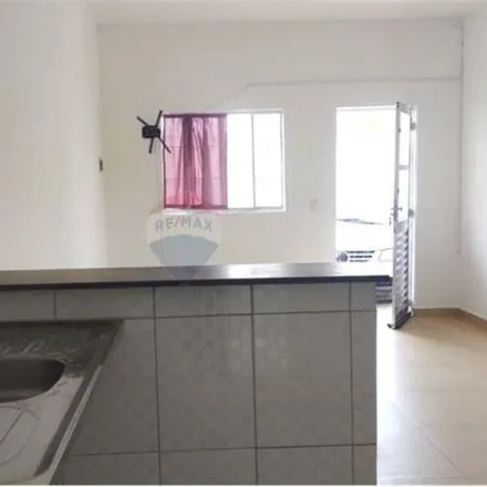 Rent this studio apartment on Escola Estadual Professor Gumercindo Gonçalves in Rua Doraci de Barros 65, Jardim Gonçalves