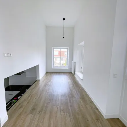 Rent this 3 bed apartment on Duinzigt in Rhijngeesterstraatweg, 2341 BS Oegstgeest