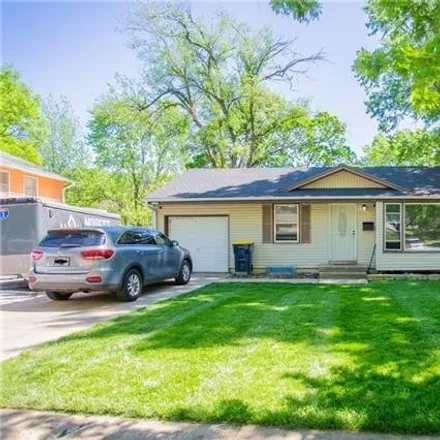 Buy this 3 bed house on 6301 East 101st Street in Kansas City, MO 64134