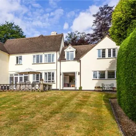 Buy this 6 bed house on Cotswold View in The Highlands, Painswick
