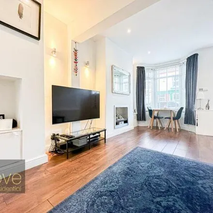 Image 3 - Calthorpe Street, Liverpool, L19 1RE, United Kingdom - Townhouse for sale