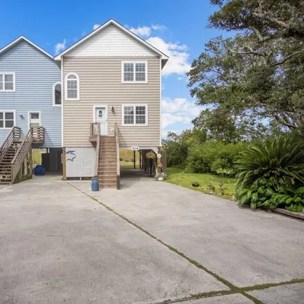 Buy this 3 bed house on 398 Bay Circle in North Topsail Beach, NC 28460