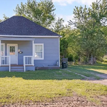 Buy this 3 bed house on 1211 Irving Street in Muskogee, OK 74403