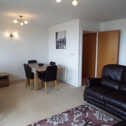 Image 5 - Marseille House, Overstone Court, Cardiff, CF10 5NU, United Kingdom - Room for rent