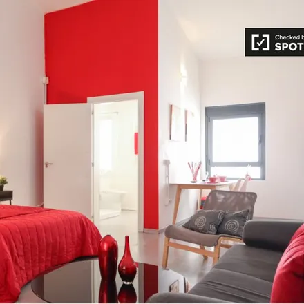 Rent this studio apartment on Madrid in Calle de Gómez de Avellaneda, 43