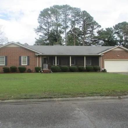 Buy this 3 bed house on 2821 Oakland Drive in Sherwood Forest, Kinston