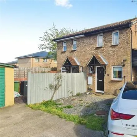 Buy this 2 bed duplex on Broadway in Silver End, CM8 3QZ