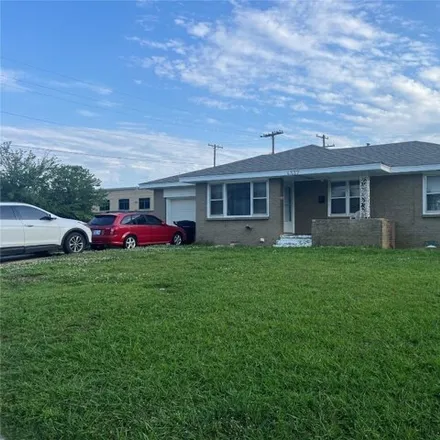 Buy this 3 bed house on 4401 Southeast 20th Street in Del City, OK 73115