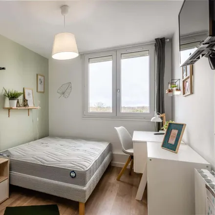 Rent this 1 bed room on 4 Avenue Jules Verne in 33700 Mérignac, France