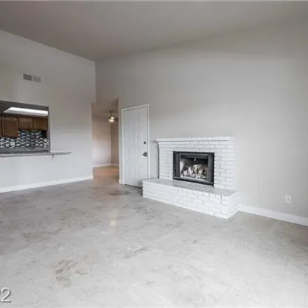 Image 1 - 3773 Carlyle Drive, Sunrise Manor, NV 89115, USA - Condo for rent