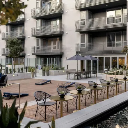 Image 3 - Talaria Apartments, West Olive Avenue, Burbank, CA 91522, USA - Apartment for rent