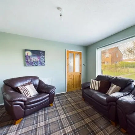 Image 3 - Overdale, Eastfield, YO11 3HE, United Kingdom - Townhouse for sale