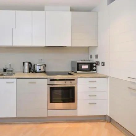 Image 4 - Naxos Building, 4 Hutching's Street, Millwall, London, E14 8LW, United Kingdom - Apartment for sale
