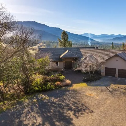 Image 3 - 1260 Board Shanty Creek Rd, Grants Pass, Oregon, 97527 - House for sale