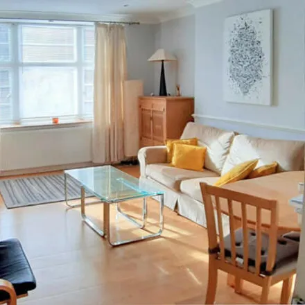 Image 9 - Beverley Gate House, 97 West Hill, London, SW15 3SP, United Kingdom - Apartment for rent