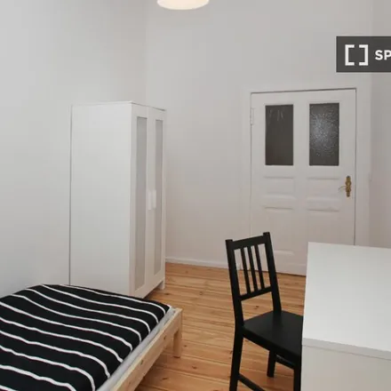 Rent this 5 bed room on Circus Schatzinsel in Köpenicker Straße, 10997 Berlin