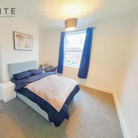 Rent this 1 bed room on 29 Lincoln Street in Wrenthorpe, WF2 0EB