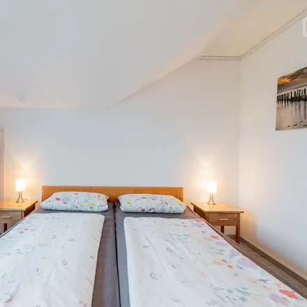 Rent this 2 bed apartment on Fontanestraße 15 in 15566 Schöneiche bei Berlin, Germany