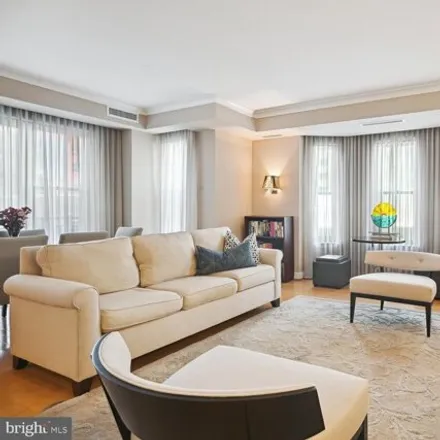 Image 4 - Lionsgate Condominiums, 7710 Woodmont Avenue, Bethesda, MD 20814, USA - Condo for sale