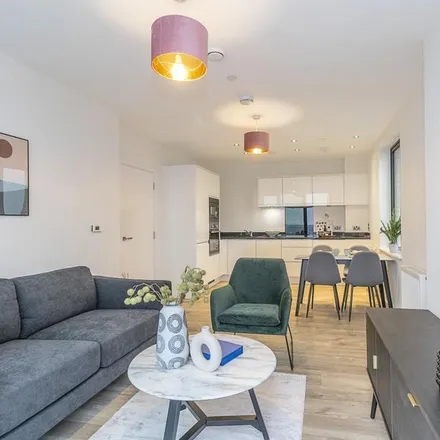 Rent this 1 bed apartment on Lakeside Drive in London, NW10 7GL
