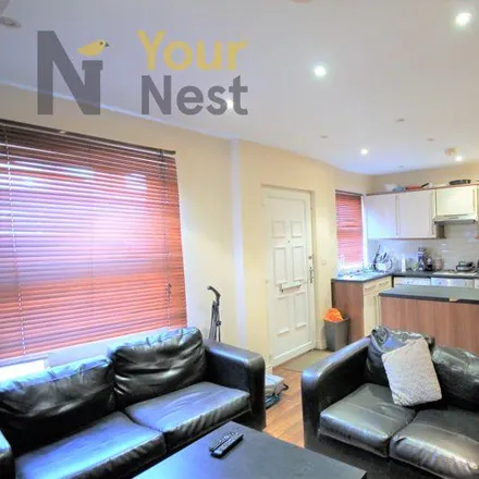 Rent this 4 bed townhouse on 1-25 Granby Grove in Leeds, LS6 3BD
