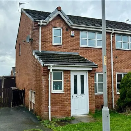 Rent this 3 bed duplex on Porter Drive in Manchester, M40 8NW