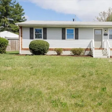 Buy this 3 bed house on 3419 Pittsfield Circle Northwest in Roanoke, VA 24017