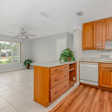 Image 5 - 110 Lynnhurst Drive, Ormond Beach, FL 32176, USA - House for sale