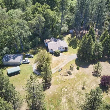 Image 9 - 1862 Pine Grove Rd, Rogue River, Oregon, 97537 - House for sale