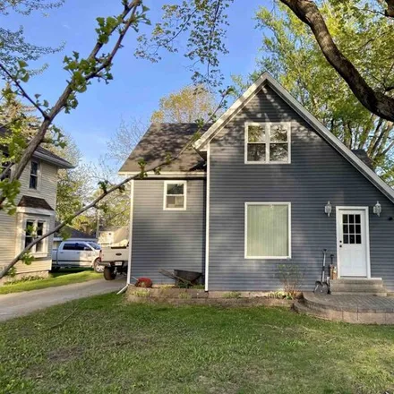 Buy this 3 bed house on 176 North Main Street in Clintonville, WI 54929