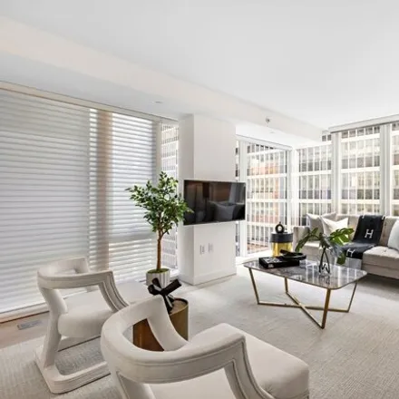 Image 4 - Flatotel, 137 West 52nd Street, New York, NY 10019, USA - Condo for sale