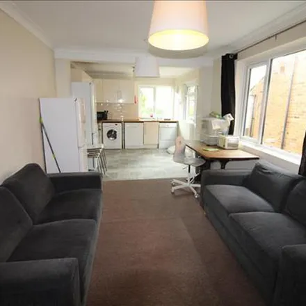 Image 5 - 28 Cromwell Road, Bedford Place, Southampton, SO15 2JF, United Kingdom - Apartment for rent