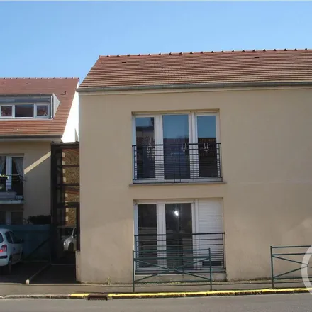 Rent this 2 bed apartment on 2 Avenue Saint-Laurent in 91400 Orsay, France